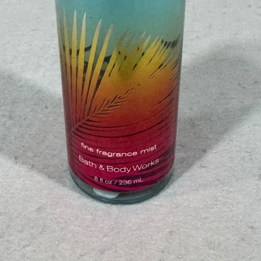 Bath & Body Works Malibu Heat Fine Fragrance Mist 8oz Blue Orange Tropical Spray